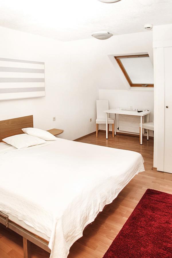Gasthof Linde Bregenz Bagian luar foto